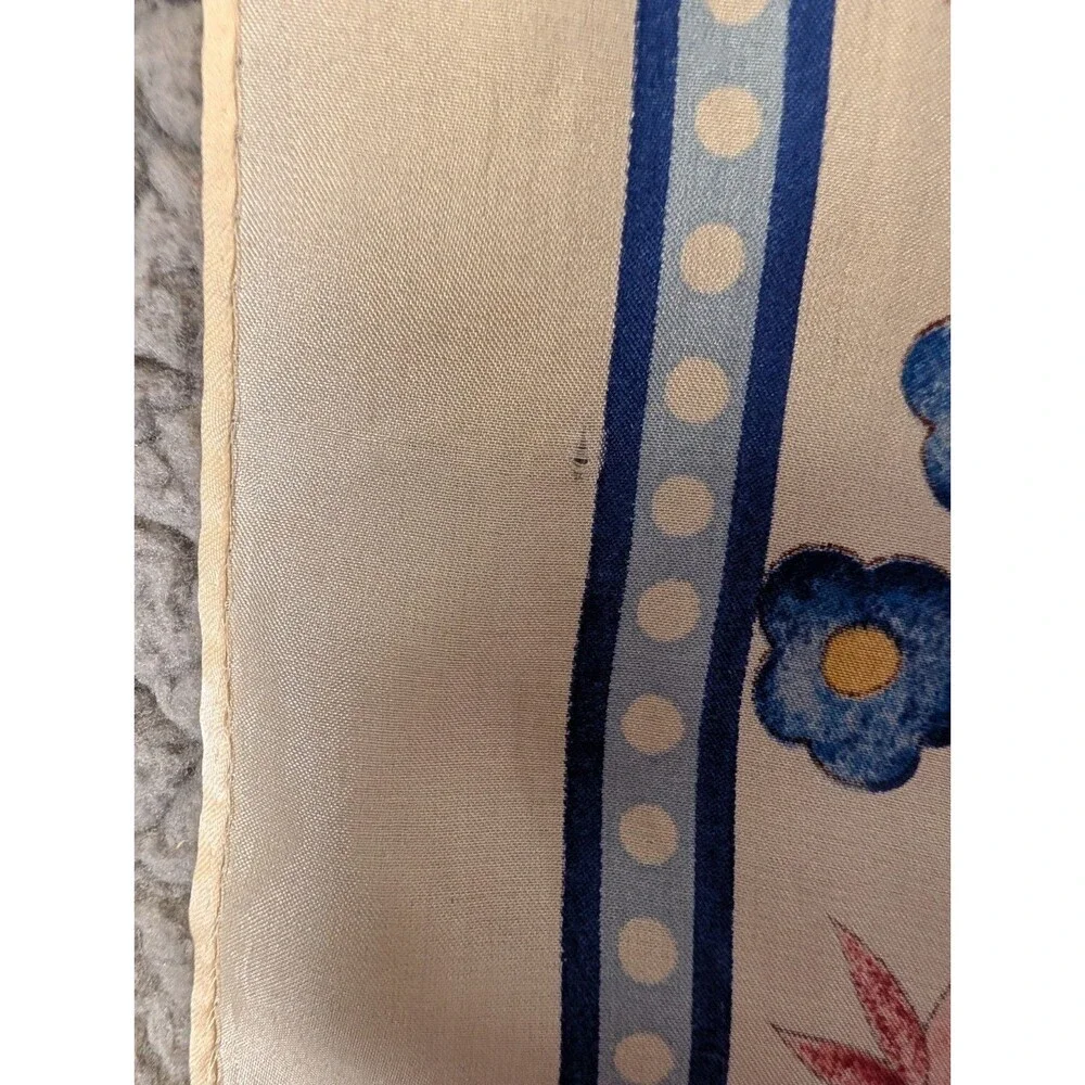 VTG Smithsonian Institution 1985 Large Floral Scarf 34 X 34 Rolled Edges Silk